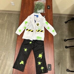 NEW Kids Scientist Halloween Costume Costume with Green Splatter Design Size:XS